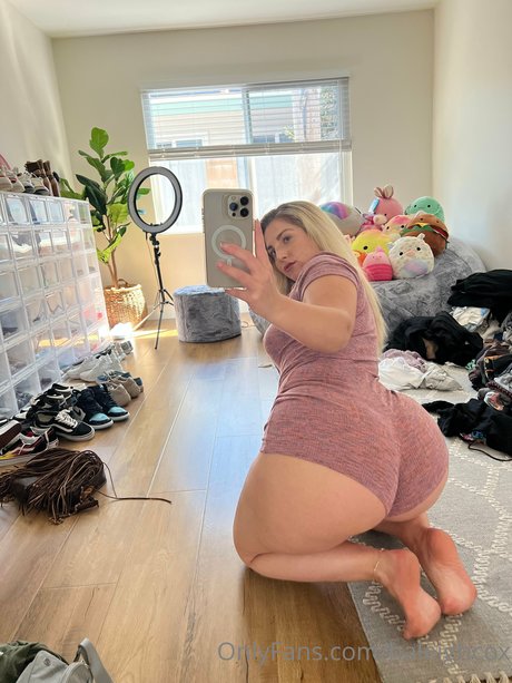 Haleigh Cox joli modèle img