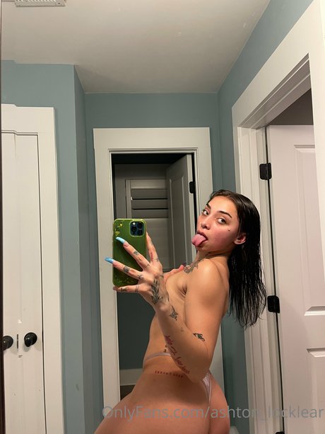 Ashton Locklear haut de star du porno galerie