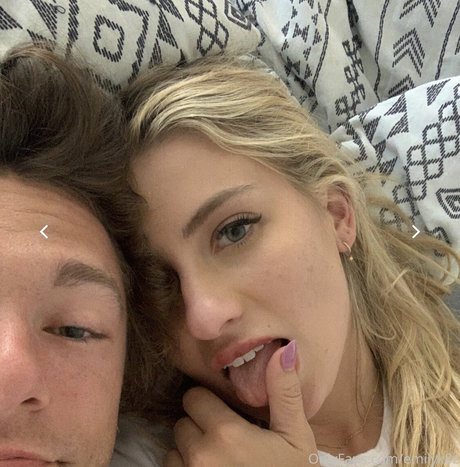 Emilyk8z modèle gratuit image