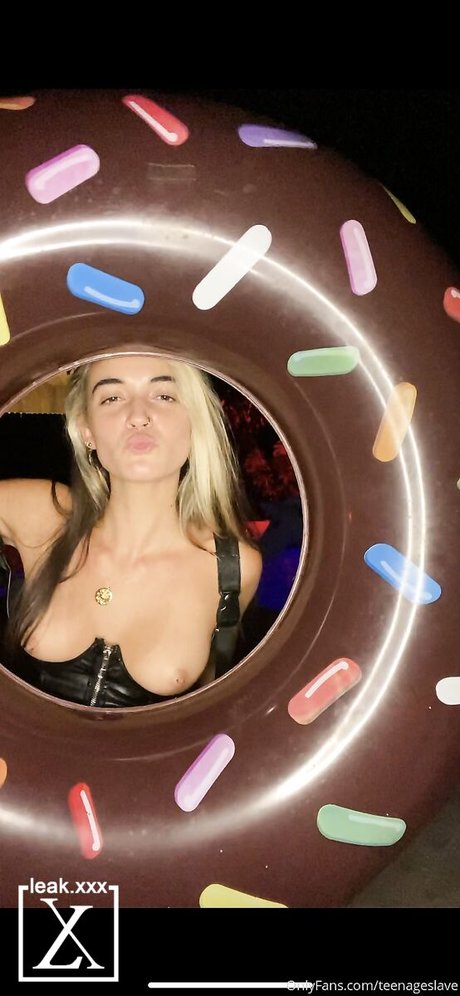 GODDESS LENA star du porno gratuite galeries