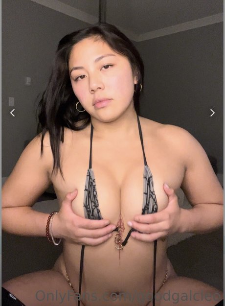 Badgalcascas modèle pornographique images