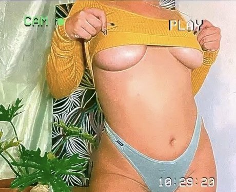 baisers lesbiens onlyfans parfait érotique collection