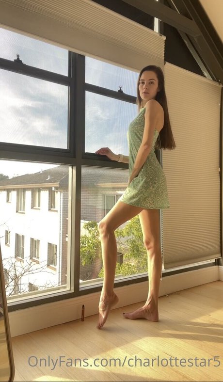 joi uniquementfans sexy nue image