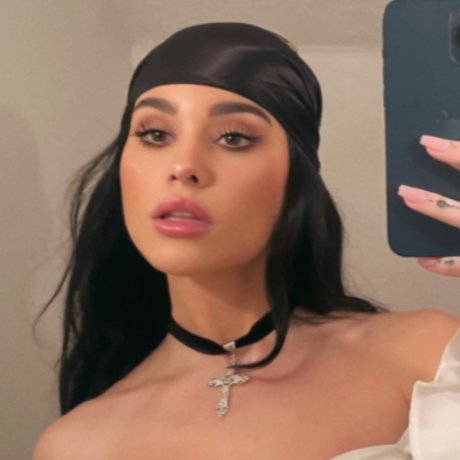 vieille milf onlyfans haut hd images