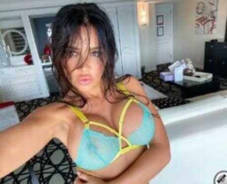 20 ans seulementfans nue en haute qualité image