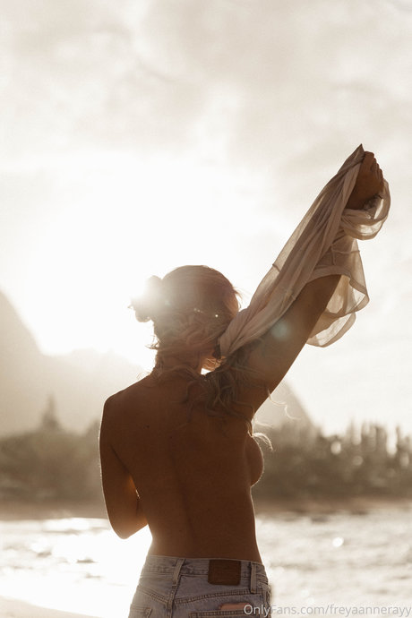 Rachel Anne Rayy star du porno hd archive