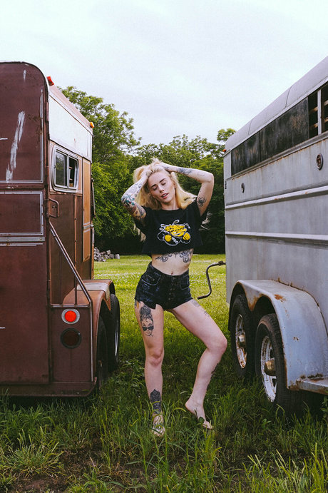 filles célèbres onlyfans pornographique des photos