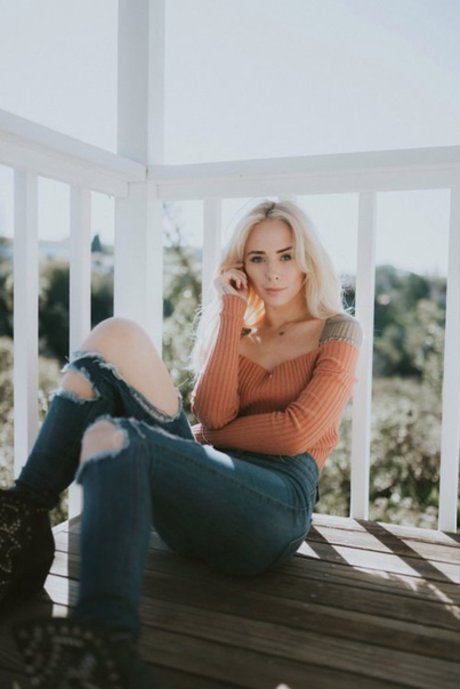 non seulementfans haut érotique images