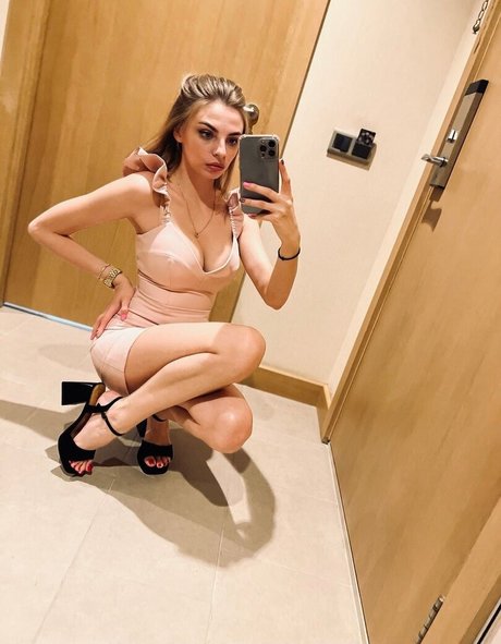 busya18plus étoile xxx image