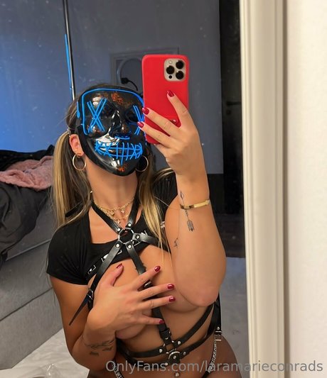 Lara Marie Conrads modèle galerie