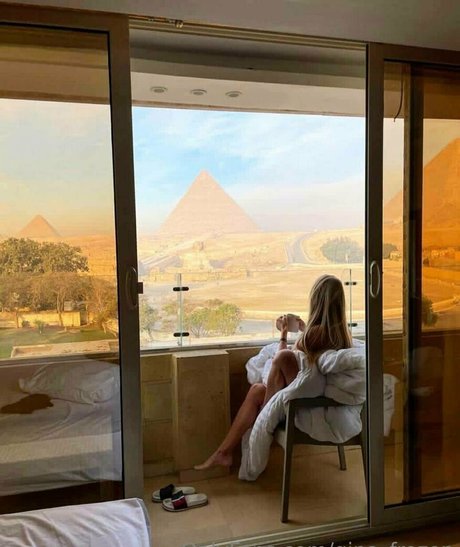 Gina Frozen étoile érotique img