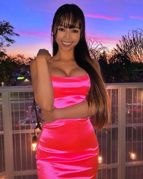 Faye Miah actrice pornographique archive