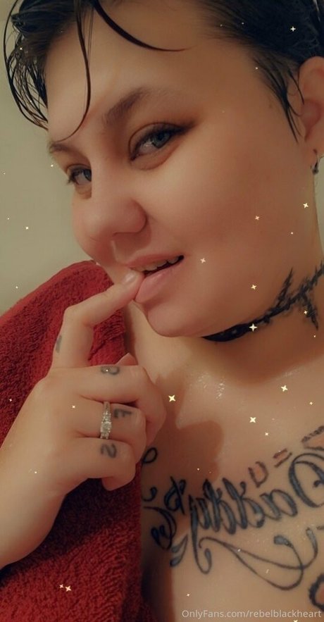 rebelblackheart modèle érotique photos