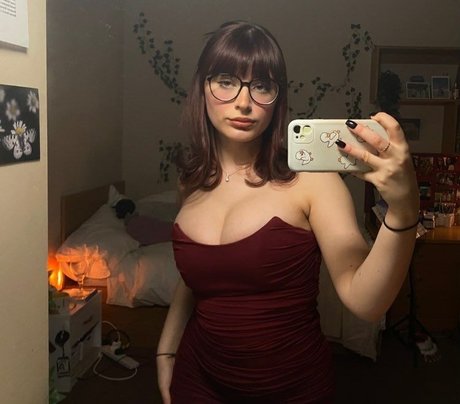 Charlotte Stocks nus de stars du porno image