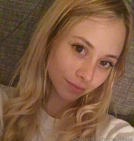 bikini ado onlyfans plutôt sexy images