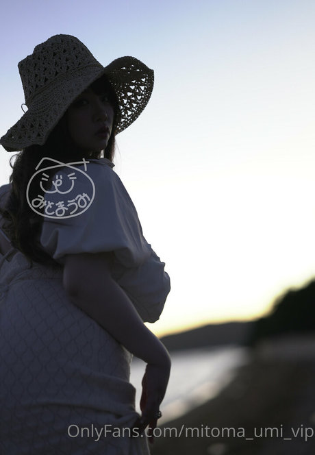 brunette onlyfans parfait chaud image