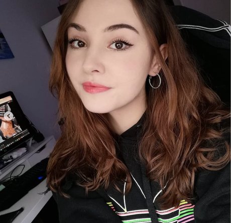 Lunateac star du porno exclusive des photos