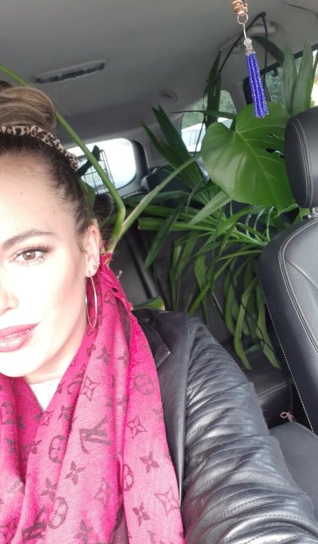 domiisfree modèle joli photos