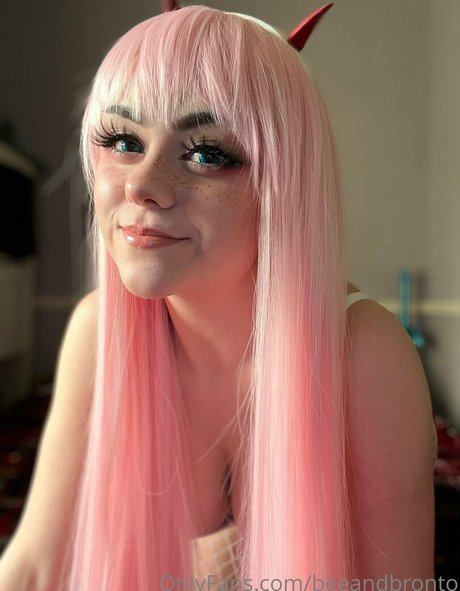 beeandbronto modèle hd img