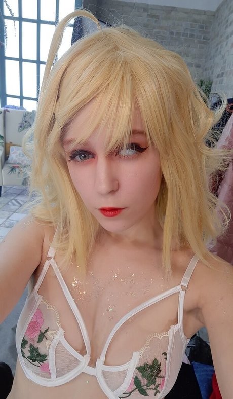 Fox Tsai Shen star du porno nue image