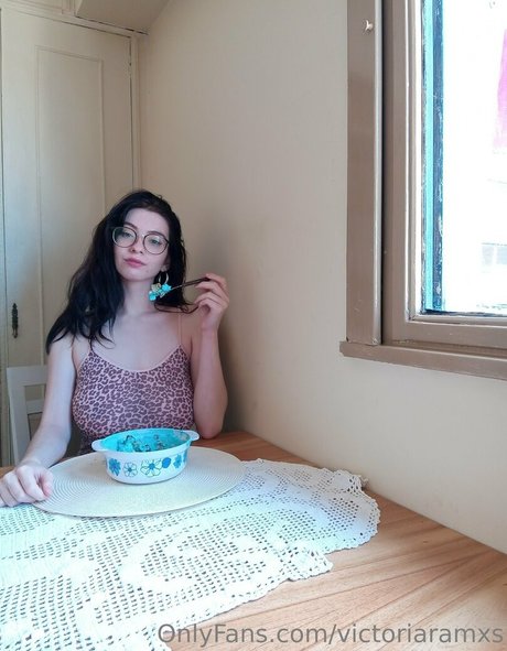 emilyforyouuu étoile de l'art galeries