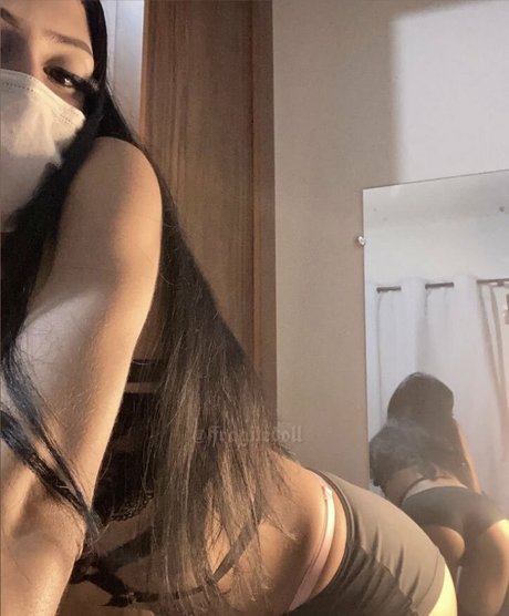 ffragiledoll modèle nu collection