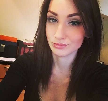 Slashleen modèle pornographique des photos