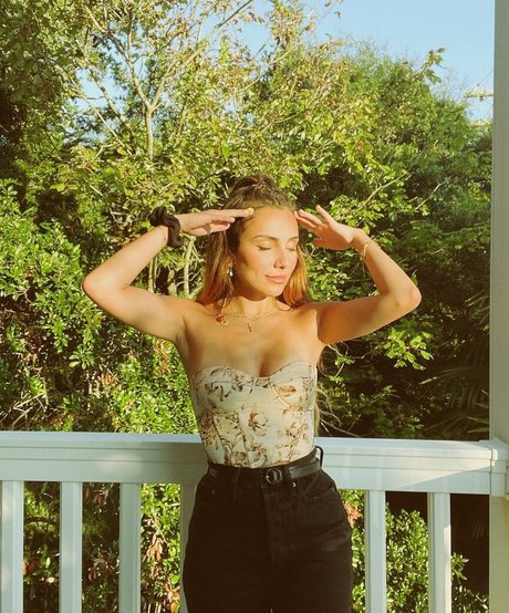 Jessica Ricca nus star du porno photos