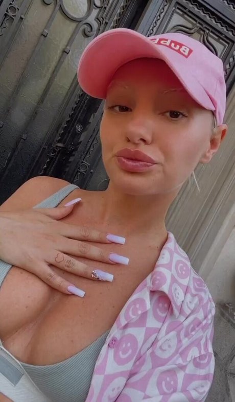 anime babe onlyfans plutôt parfait photos