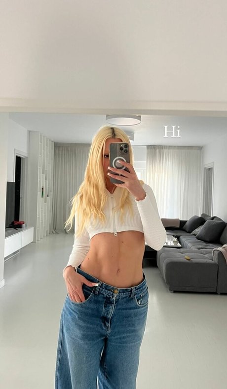 bébé mignon onlyfans parfait et sexy img