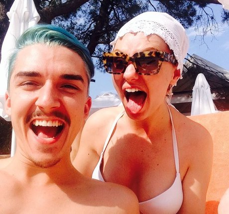 fans asiatiques de findom uniquement pornographique érotique des photos