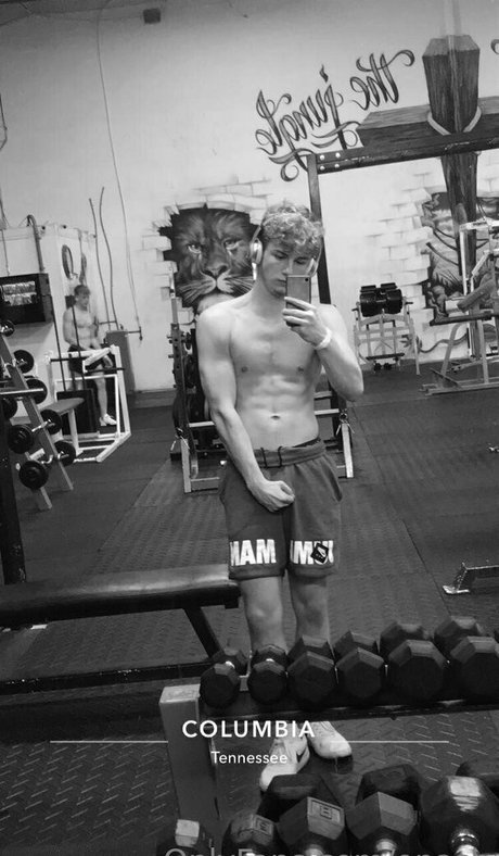 opash actrice sexy archive