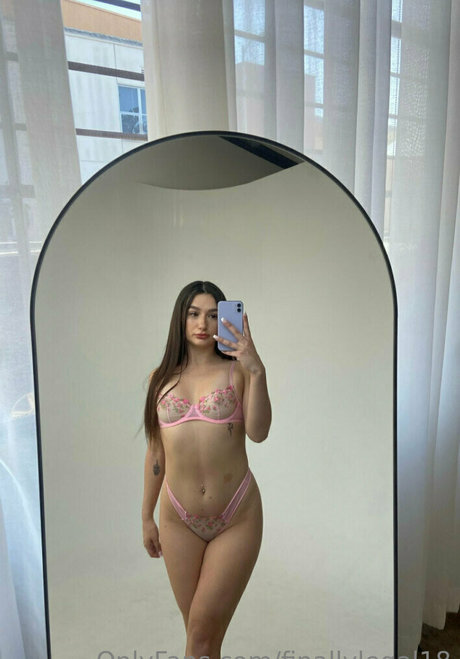 finallylegal18 actrice de sexe photos