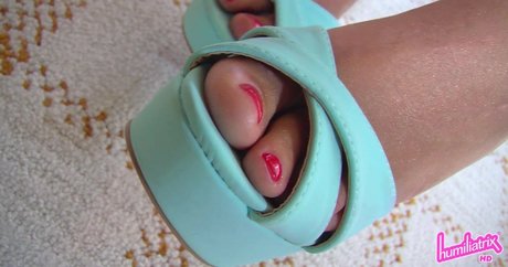 latina épaisse uniquementfans haut sexy photos