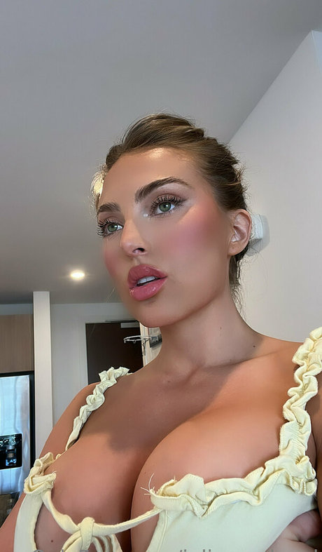 juliasandoval jolie star du porno des photos