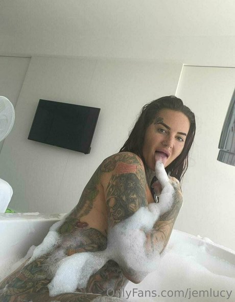 jemlucy joli modèle galeries