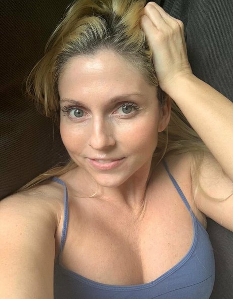 pom-pom girl nue onlyfans meilleur adulte photo