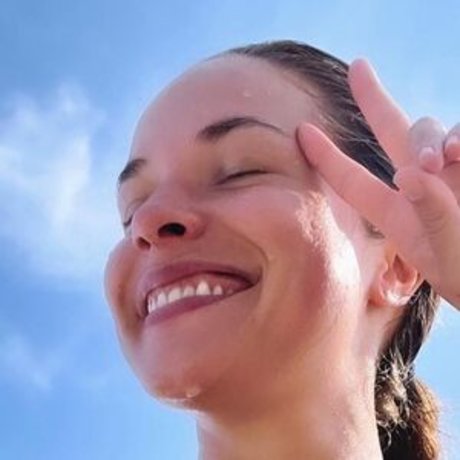 Alexis Knapp modèle img