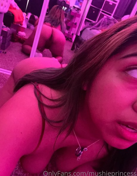 geekie boos actrice parfaite image