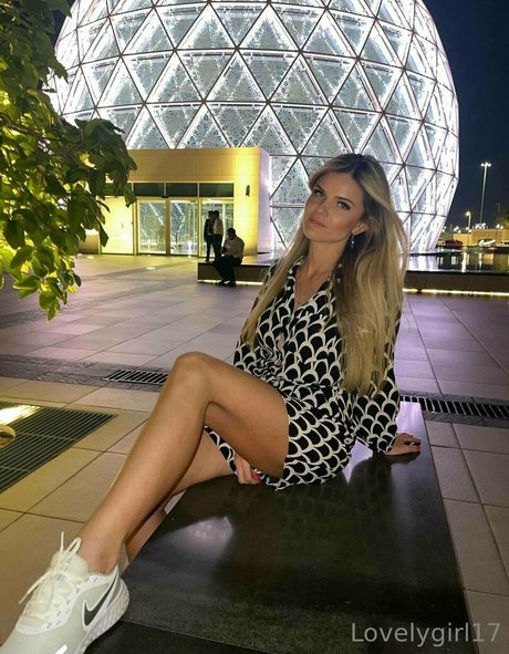 lovelygirl17 xxx star du porno galeries