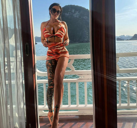 nue courbée onlyfans porno photos