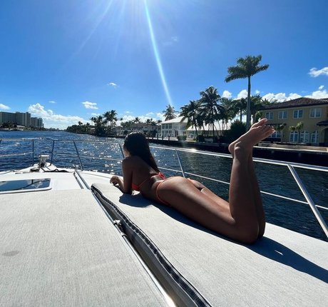 thevarietygurl star du porno xxx des photos