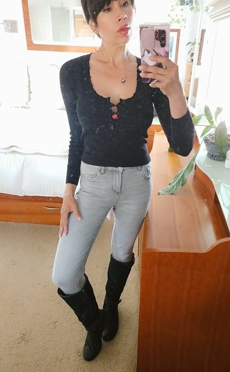 Hautemilf modèle parfait archive