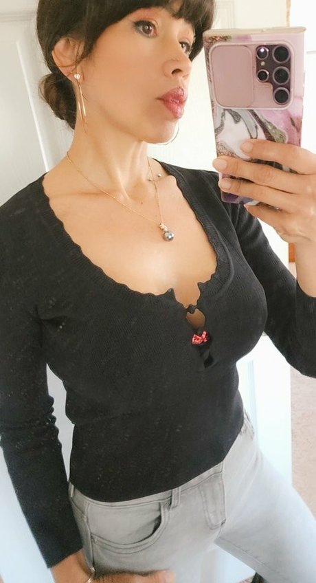 Hautemilf joli modèle image