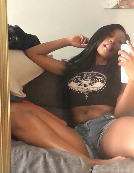 aprilraeee modèle parfait galerie