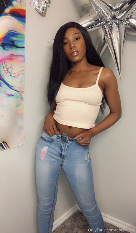 aprilraeee star du porno belle galerie