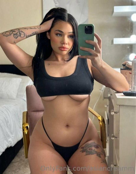 asiancreamm étoile érotique des photos