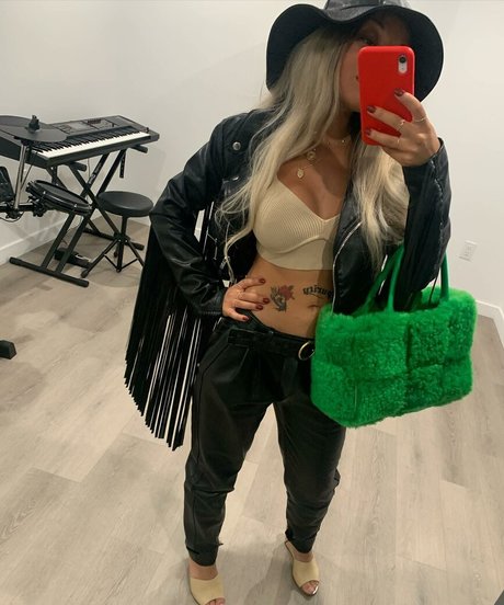 Ericka Bozeman modèle de haute qualité galeries