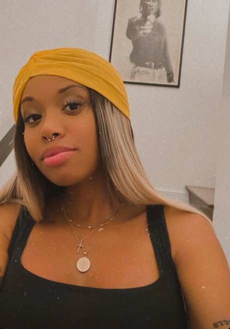 Ericka Bozeman modèle joli galeries