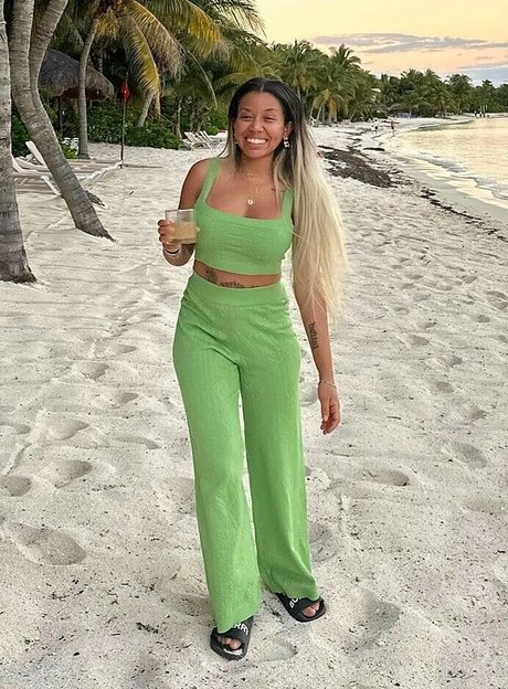 Ericka Bozeman modèles nus archive